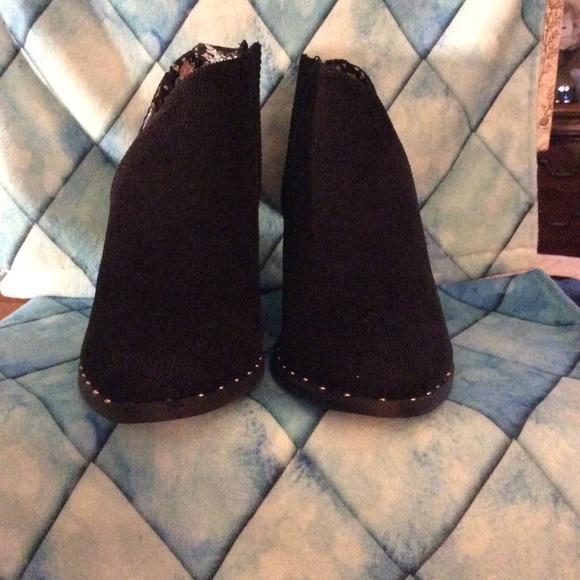 NEW in BOX. - Picture 4 of 5